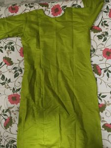 Elegant Green Embroidered Kurta