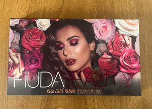 Huda Beauty Rose Gold Remastered Palette