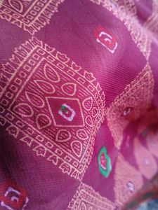 Purple Bandhani Print Saree