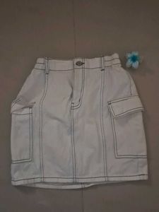 white mini denim skirt 🐻‍❄