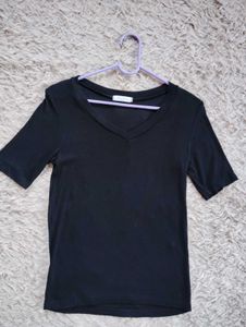 V Neck Fitted Top