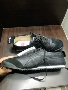 Onitsuka Tiger And Iphone 11