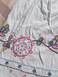 Embroidered Girls&#39; Top