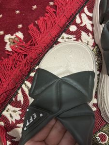 Stylish Ladies Slipper For Daily wear