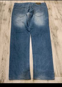 sc7215 Tombat Jeans size 38