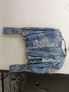 Full Sleeve Crop Top ,