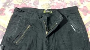 men cargo denim trouser and t-shirt