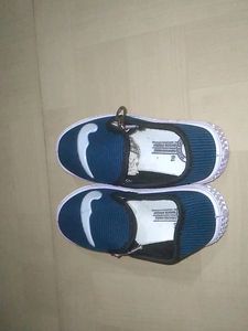 Unisex Shoes For Kids.