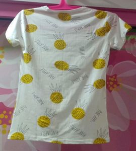 White Pine Apple Print T-shirt