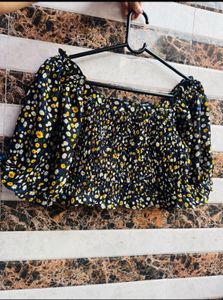 Floral Print Smocked Crop Top