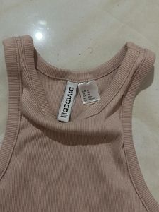 H&amp;M 2 Pack Of Tank Tops