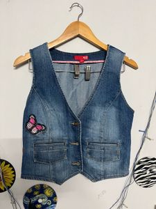 Vintage Denim Vest with Butterfly Patch💗