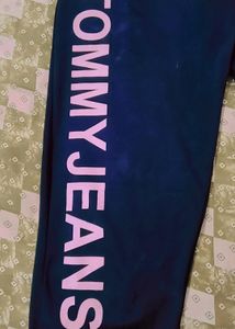 TOMMY JEANS Relaxed Fit Crop Sweatshirt Nd Trouser