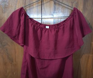 Maroon Off Shoulder Top❤️