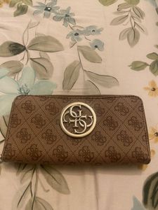 Guess Signature Wallet