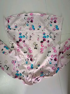 M Size Close Neck Top