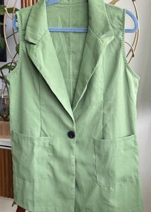 Cords : Green blazer With Shorts S - 32 To 38