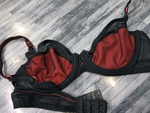 32 B Hot Look 💚
