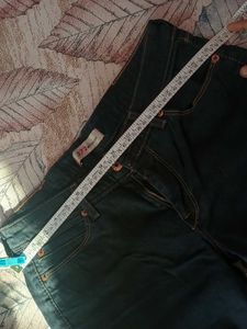 Levi&#39;s Bootcut Jeans @affordableprice