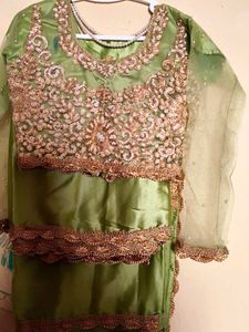 💚lime green satin heavy hand work blouse