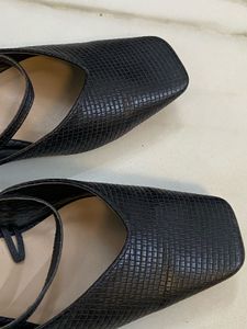 Branded Flats