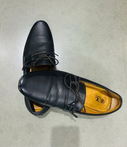 RK Shoe Co. Black Loafers