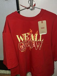 Levi's Red Graphic Tee