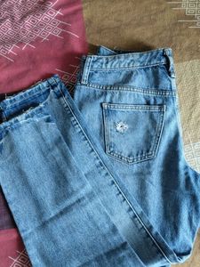 Stylish Light Wash Jeans