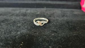 Elegant Gemstone Ring pure silver