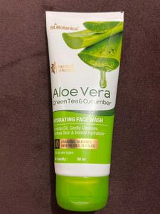 St.Botanica Aloe Vera,Green Tea Cucumber Facewash