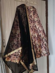 Floral Lehenga Choli with Dupatta🖤