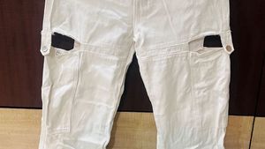 white urbanic jeans