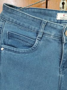 SKINNY BLUE JEANS
