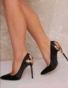 Embellished High Heels Satin Court Heel in Black