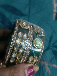 Green Kundan Bangles