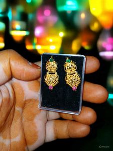 Earings 1 Pair Only
