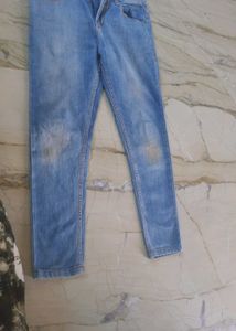 Size Issu 8-9 Year Boy 👖