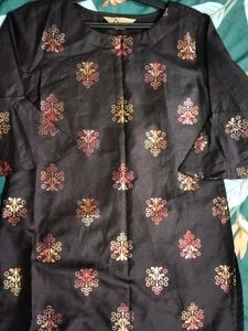 A Quinn Brand Kurta For 38 To 40 Bust Size