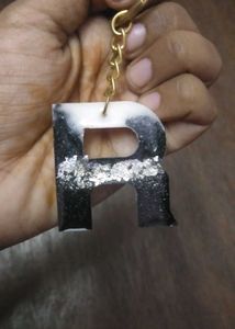 Resin Initial 'R' Keychain