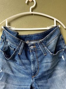 Levis Distressed Blue Denim Jeans