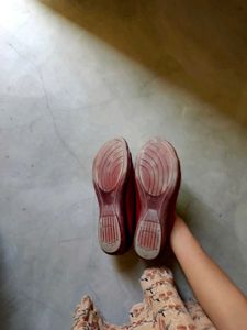 Maroon Vintage Slides.2 Time Wear