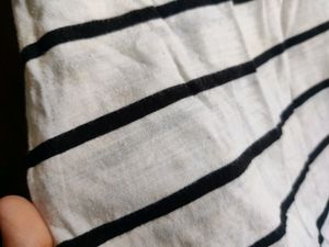 Woman&#39;s White Top With Black Strips