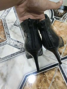 Black Boots