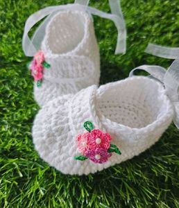 Crochet baby Girl White Shoes
