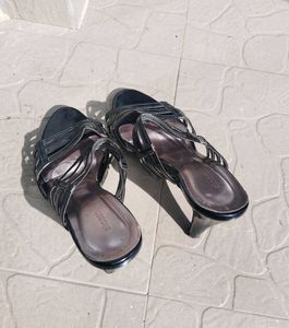 Used pair Of Heels
