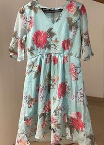 Fixed price, cute little flowery  dress