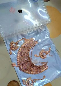 Stylish Choker Set With Earings And Mang Tikka