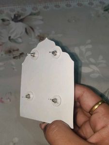 FUBS Earrings Set