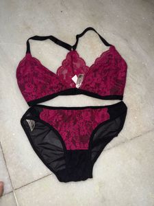 Lace Bra & Panty Set