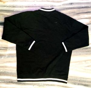 Midnight Varsity V-Neck Old Money 💰 Sweatshirt